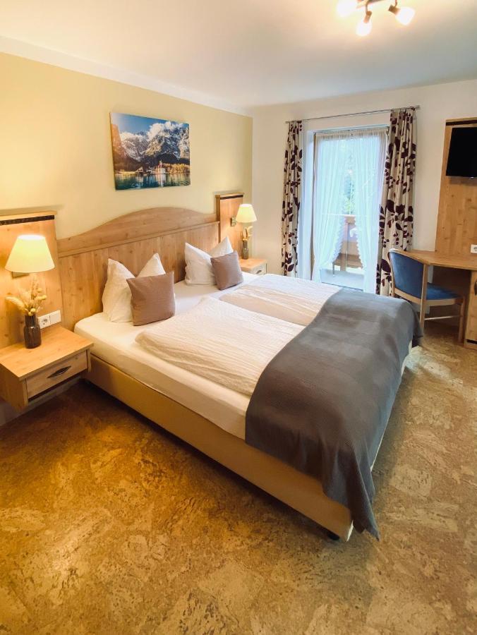 Gaestehaus Achental เบิร์ชเทสกาเดน ภายนอก รูปภาพ